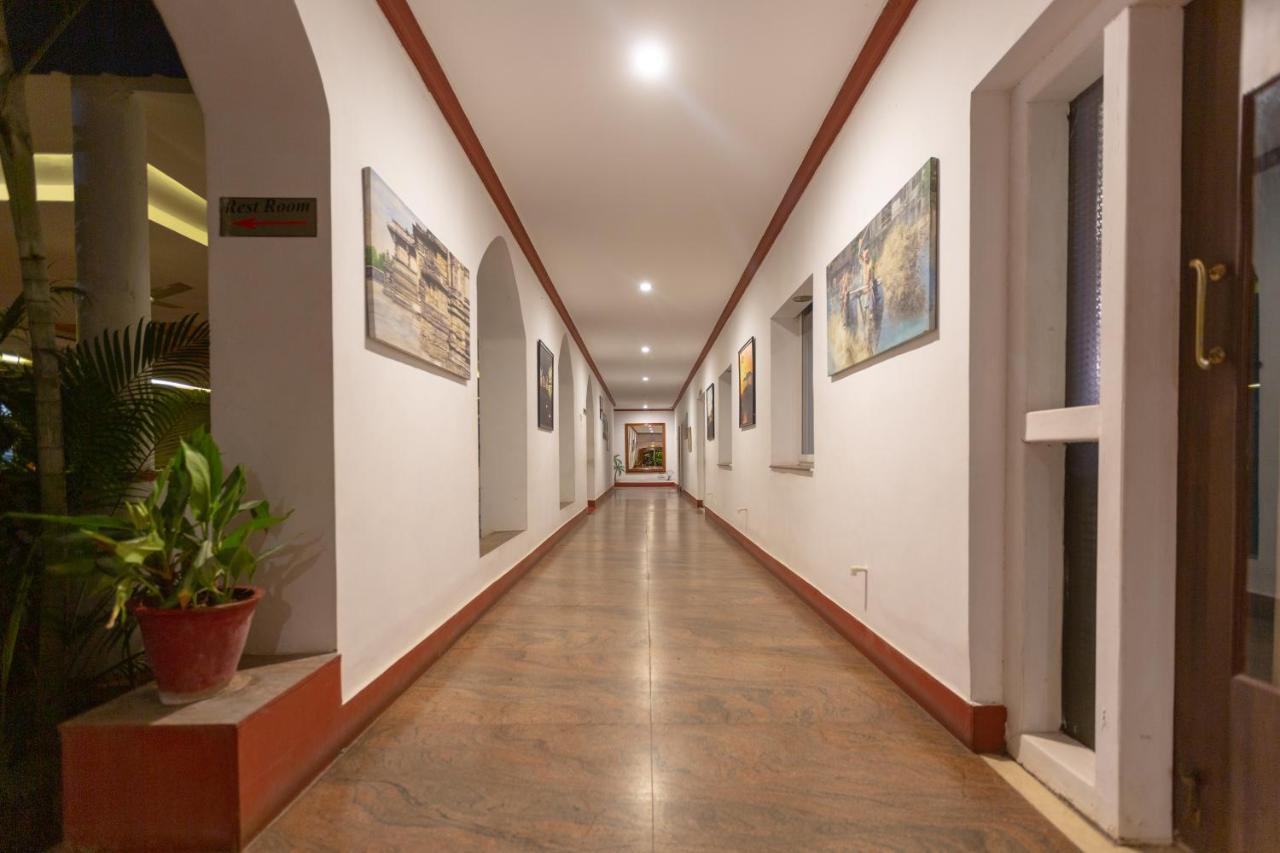 Kstdc Hotel Mayura Bhuvaneshwari Kamalapur Хампі Екстер'єр фото