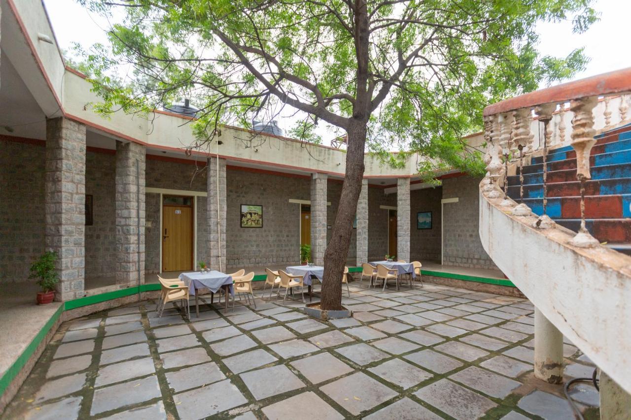Kstdc Hotel Mayura Bhuvaneshwari Kamalapur Хампі Екстер'єр фото