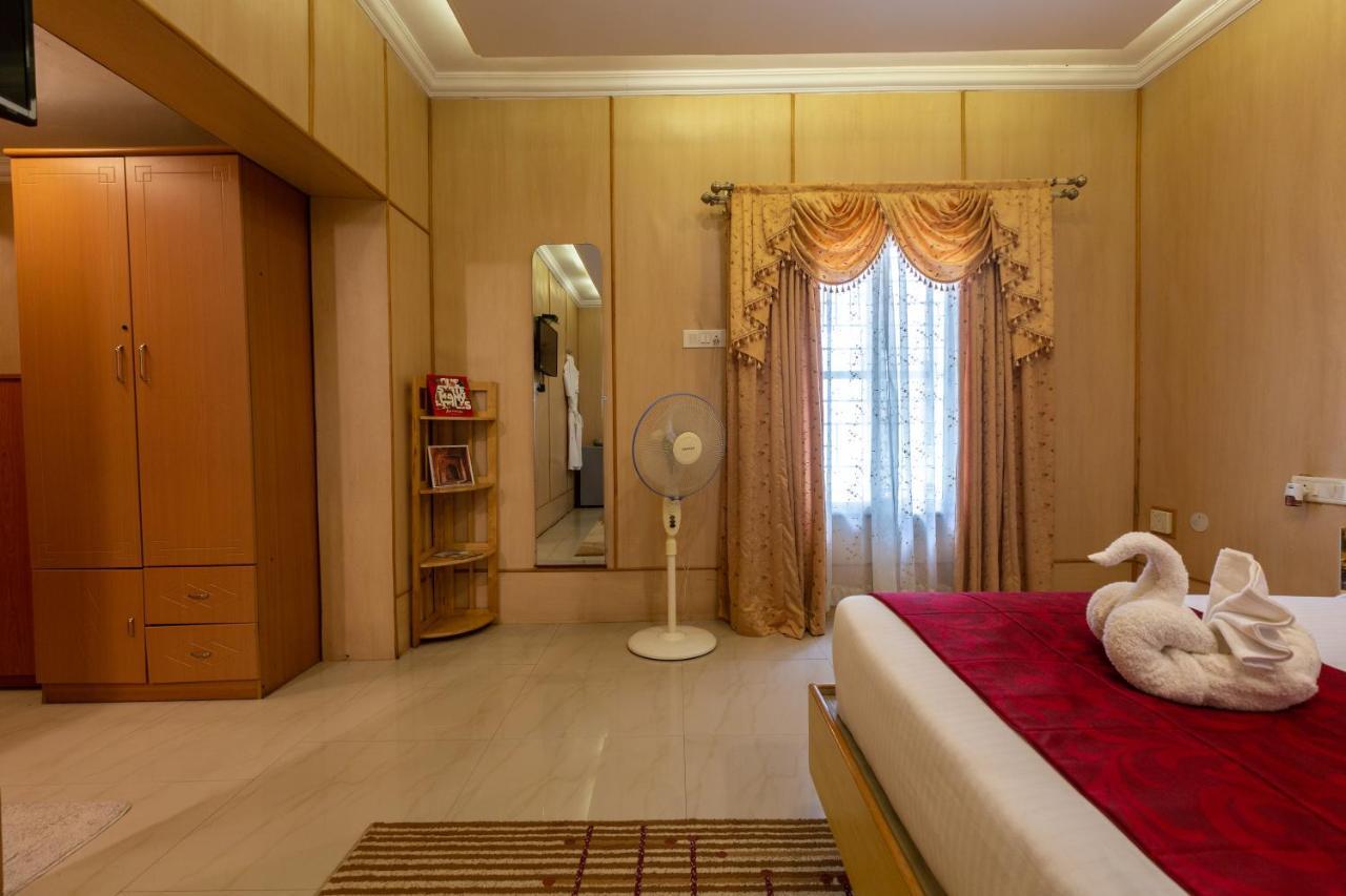 Kstdc Hotel Mayura Bhuvaneshwari Kamalapur Хампі Екстер'єр фото